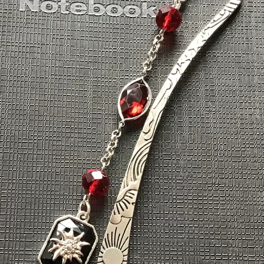 Tibetan Metal Bookmark - Sun and Stars Engraved Red Garnet Sunburst Charm‎